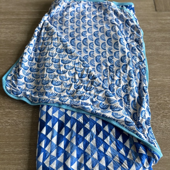 Little Sleepies Other - LITTLE SLEEPIES Blue Rainbows Large Cloud Blanket (high quality!!) - LIKE NEW!